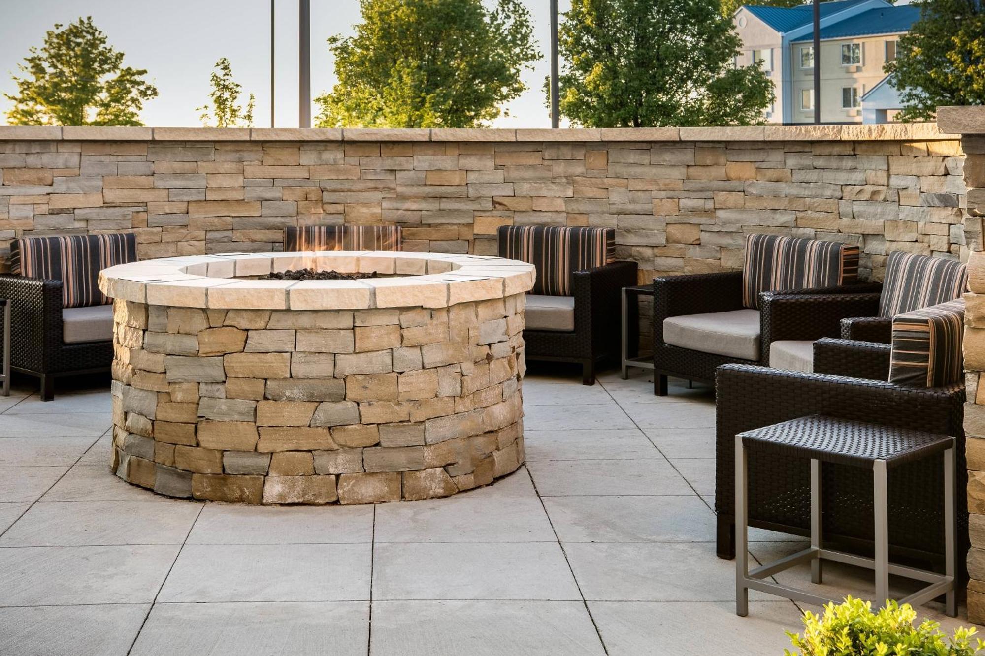 Towneplace Suites By Marriott Kansas City Airport Exterior foto