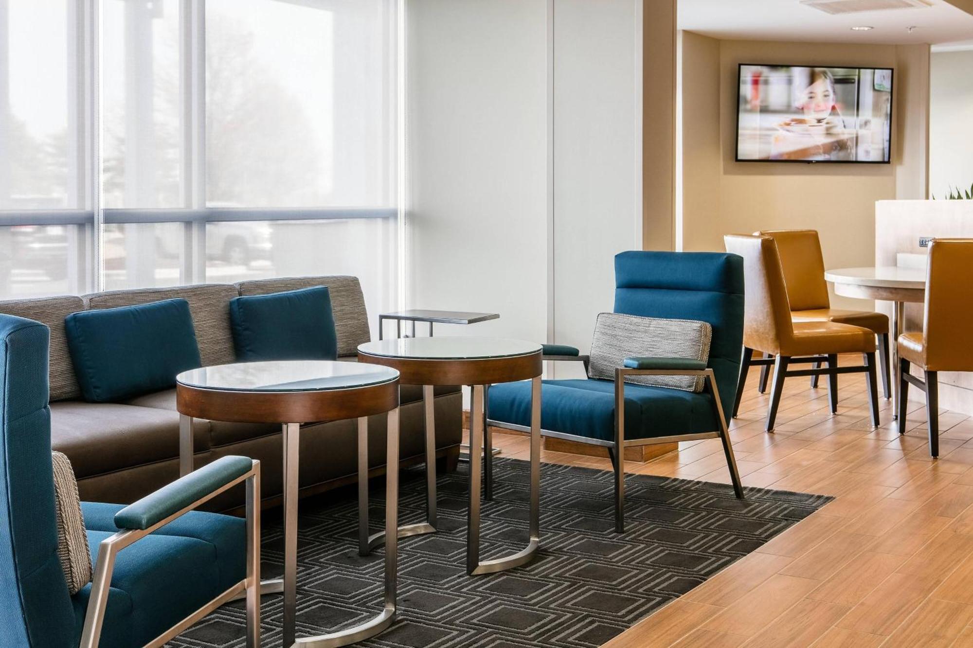 Towneplace Suites By Marriott Kansas City Airport Exterior foto