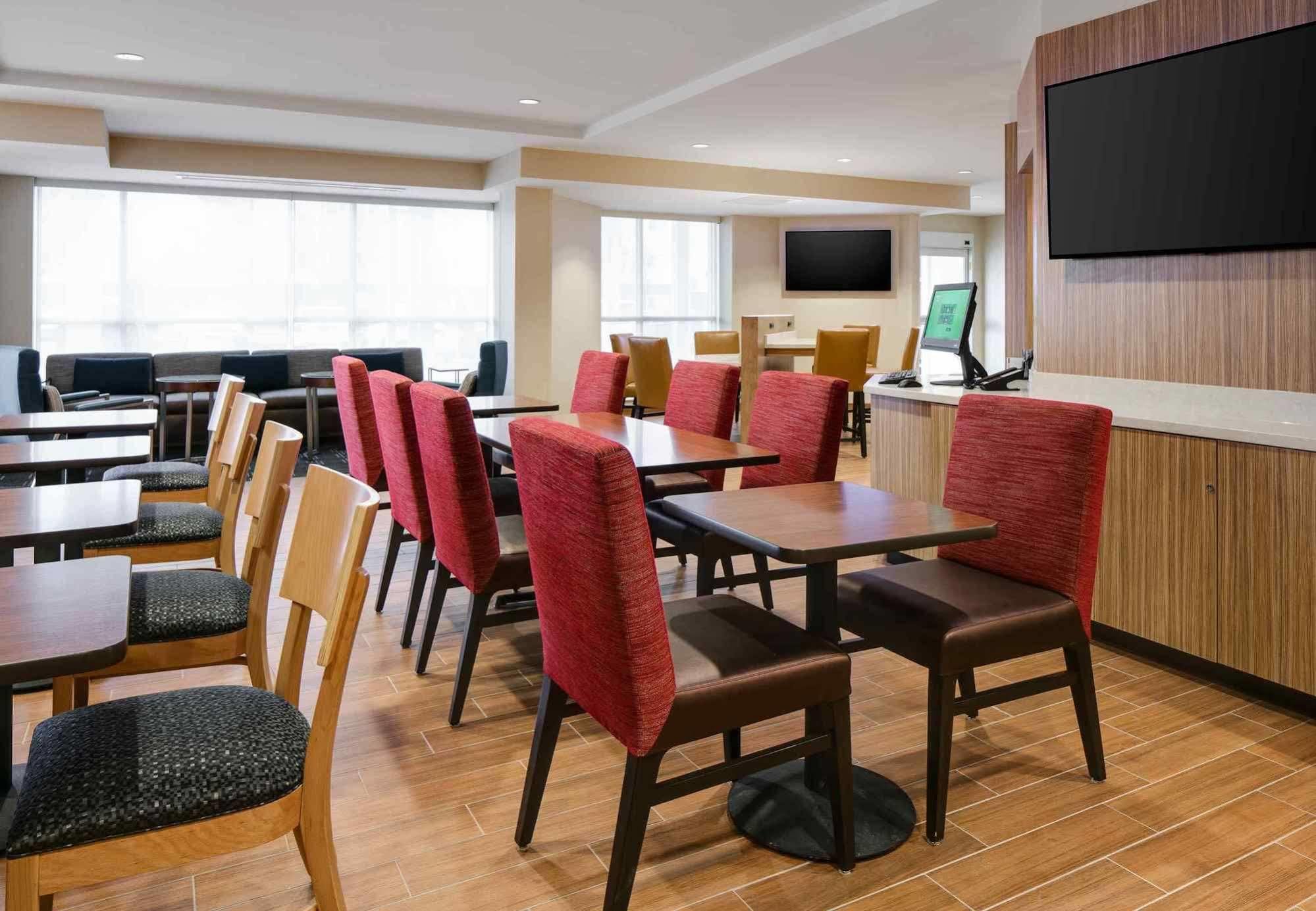 Towneplace Suites By Marriott Kansas City Airport Exterior foto